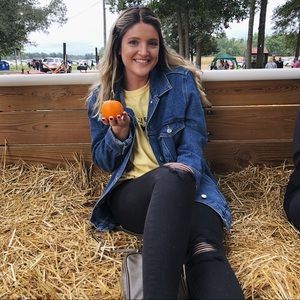 Meet your Posher, Megan
